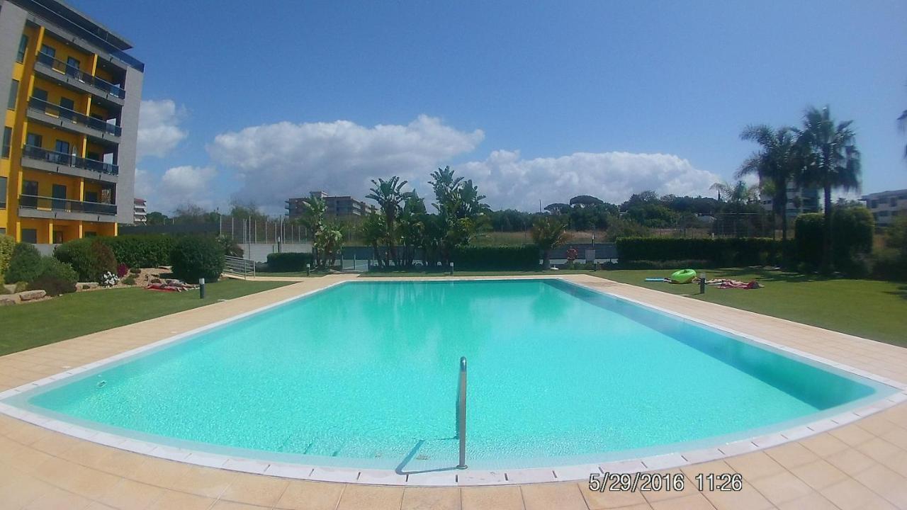 קווארטיירה Apartamento Frente Ao Mar Com Piscina De Agua Salgada מראה חיצוני תמונה