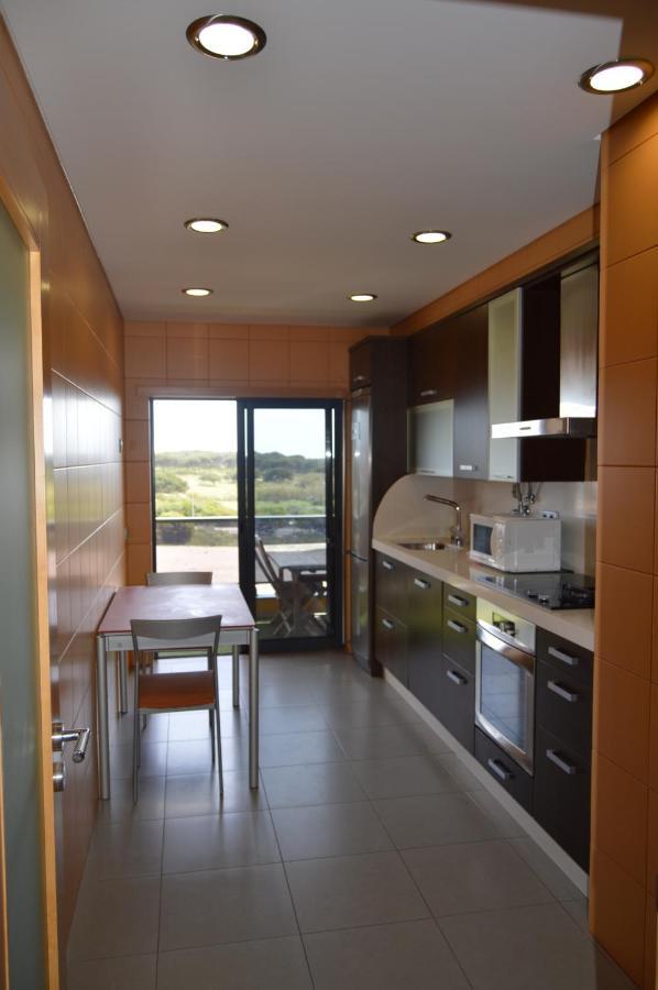 קווארטיירה Apartamento Frente Ao Mar Com Piscina De Agua Salgada מראה חיצוני תמונה